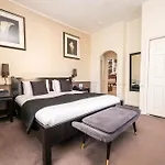 The Studley 4*
